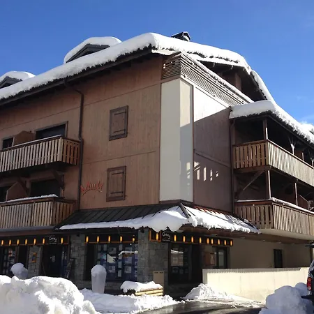 Cosy Aux Gets, Balcon Et Parking Au Centre - Fr-1-598-184 Apartment