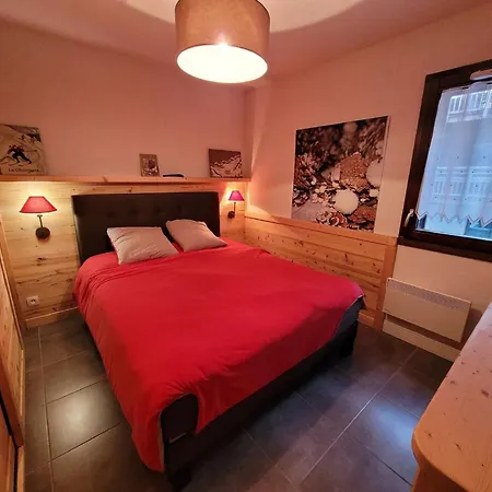 Cosy Aux Gets, Balcon Et Parking Au Centre - Fr-1-598-184 *